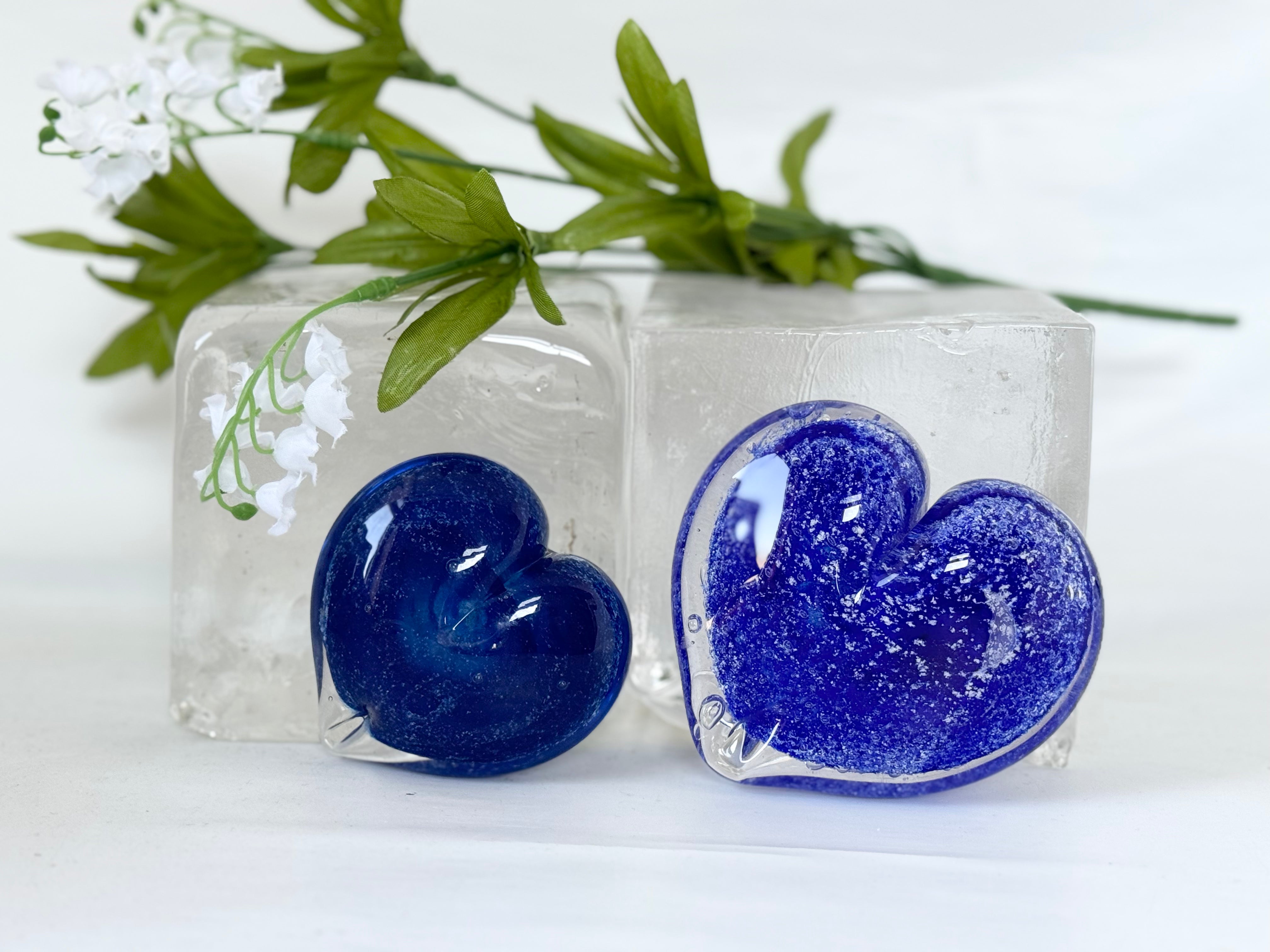 Glass “Heart to Heart” with funeral ashes