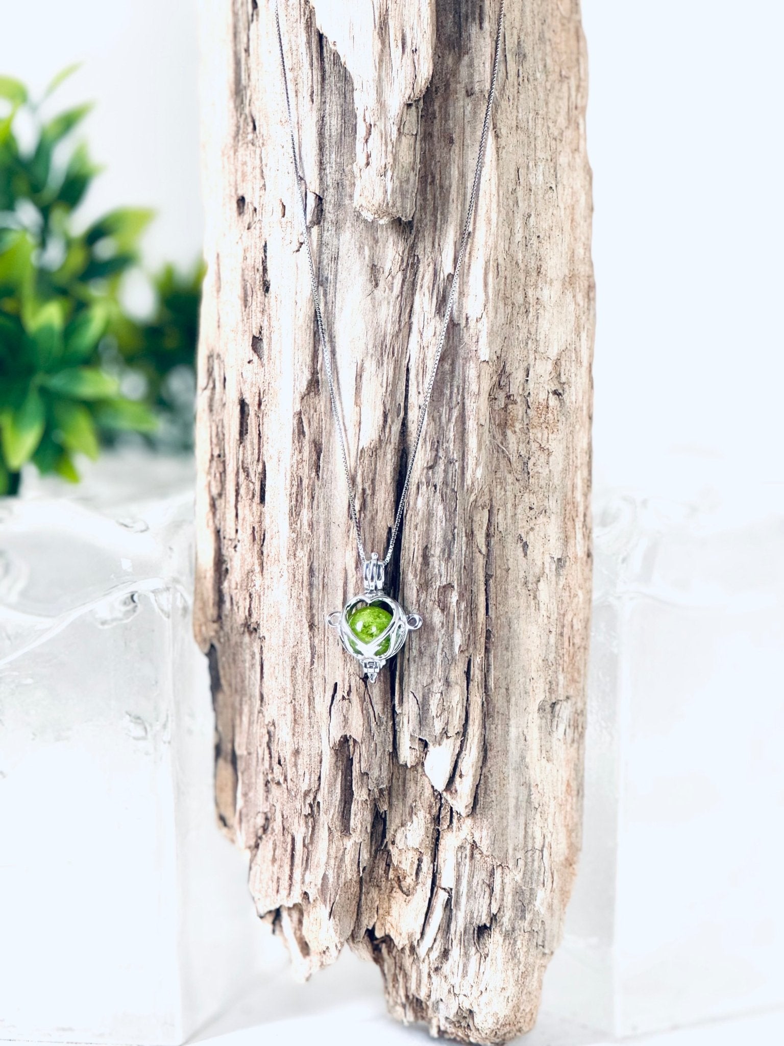 Collier "Bille de mémoire" (coeur) pour cendres funéraires - La Meduse - Verre soufflé