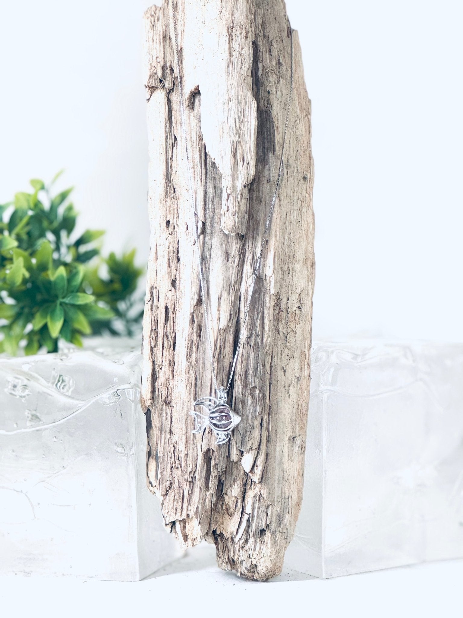 Collier "Bille de mémoire" (poisson) pour cendres funéraires - La Meduse - Verre soufflé