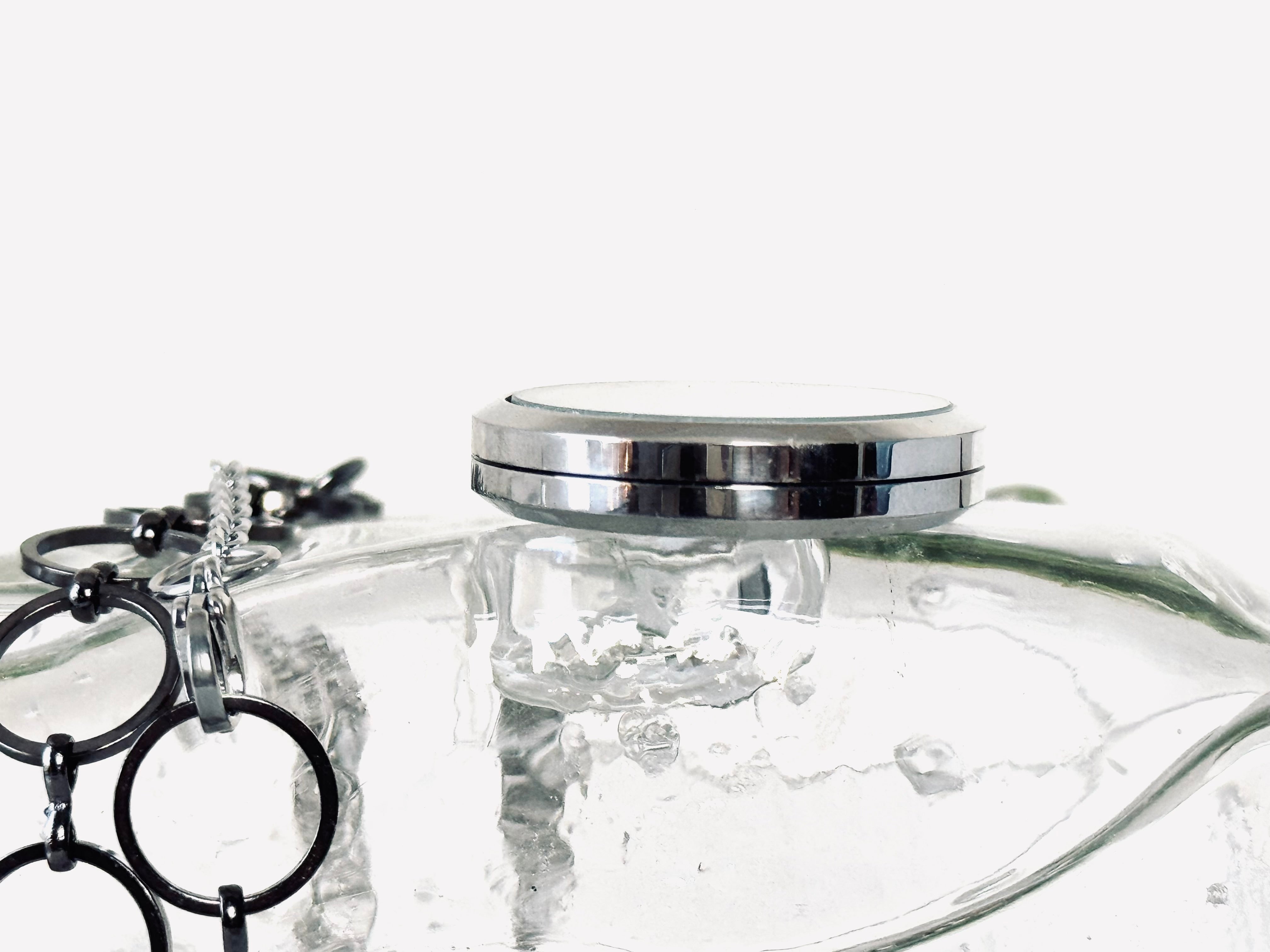 Collier "Hublot Souvenir" pour cendres funéraires - couleur argent