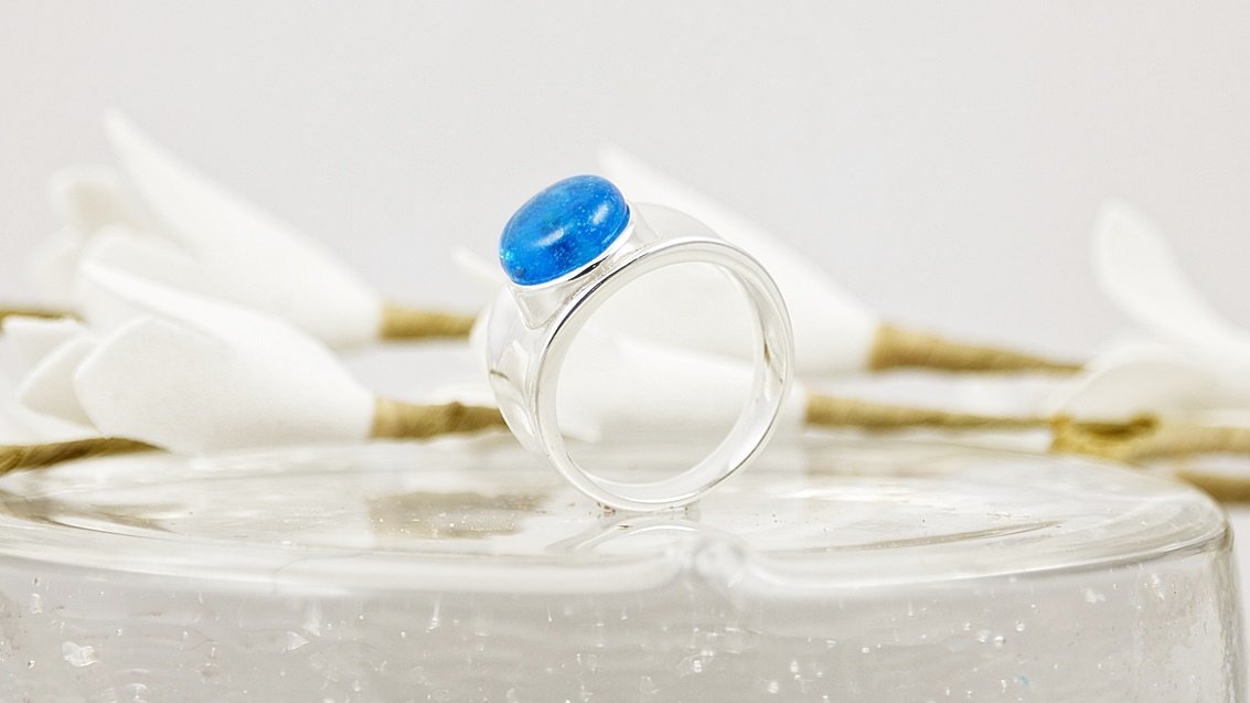 Bague "Ancré" avec cendres funéraires - La Meduse - Verre soufflé