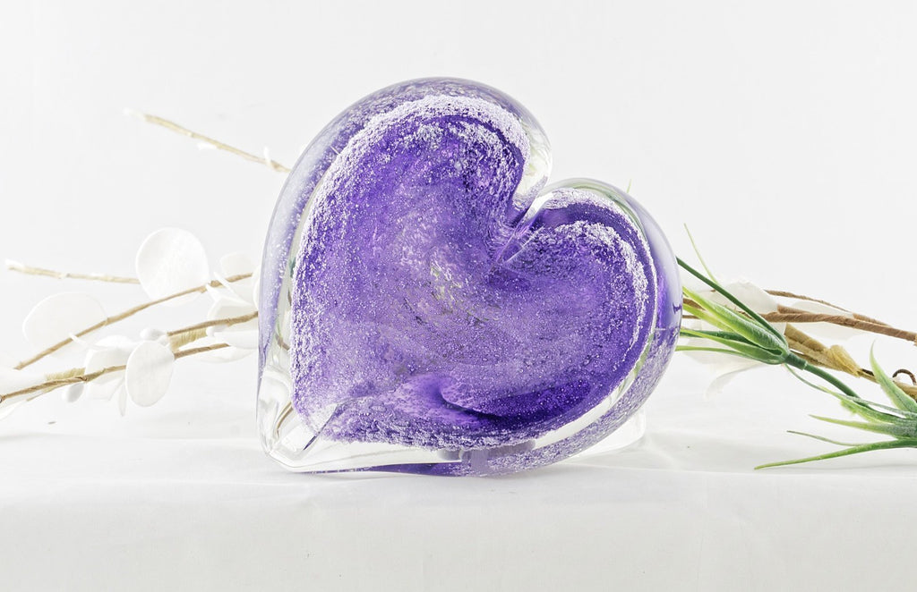 "Cœur à cœur" en verre avec cendres funéraires (sur base de verre) - La Meduse - Verre soufflé